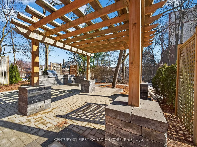 600 Talbot St #412 — Photo 41