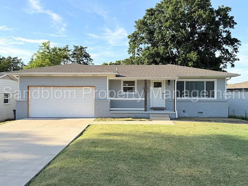 5955 E 25th Pl