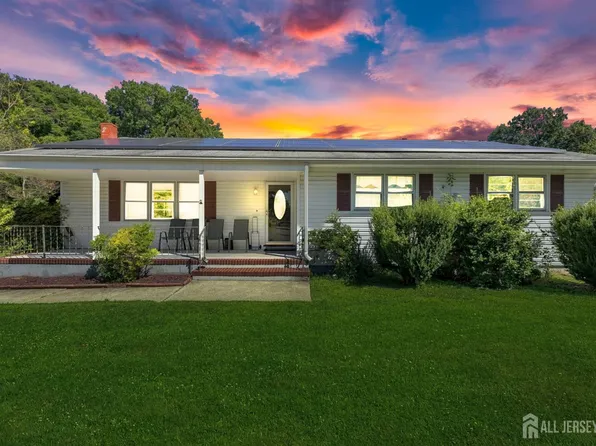 27 Milton Ave, East Brunswick, NJ 08816