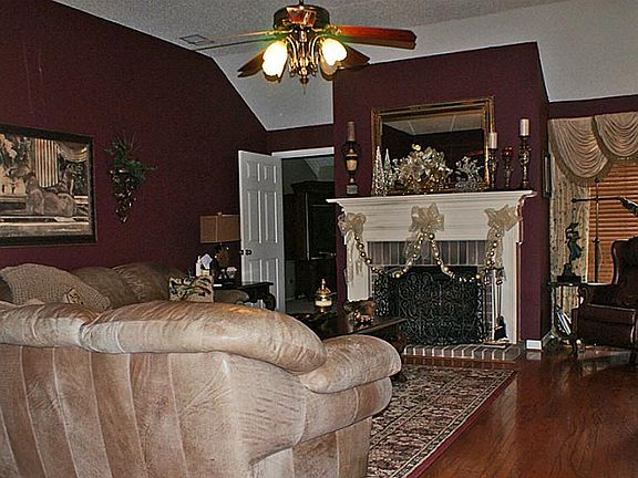 4th image of 6727 Flowermound Dr