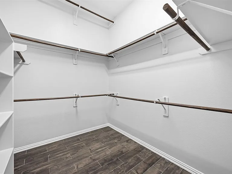 601 Dunlavy Ln — Photo 24