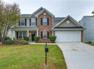 3826 Robbins Brook Dr, Winston Salem, NC 27107