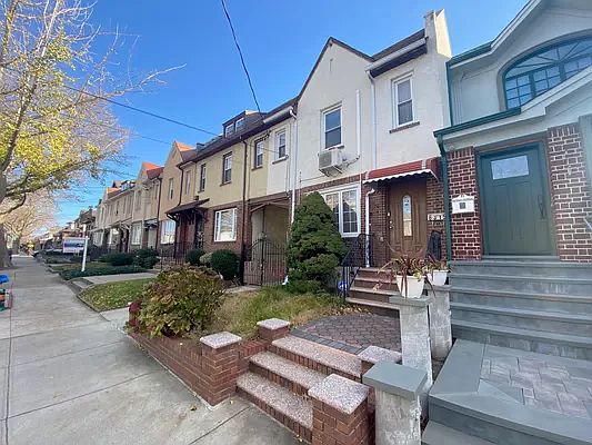 2nd image of 8315 10th Ave