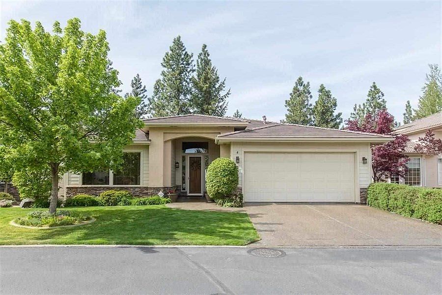 1st image of 2043 S Parkwood Cir