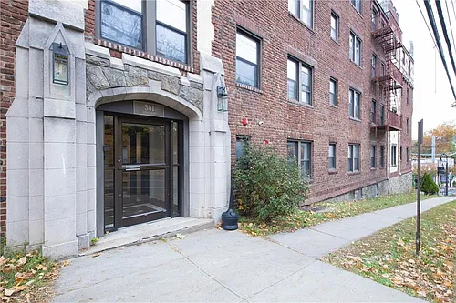 381 Broadway #2B Photo 1 381 Broadway #2B Photo 1