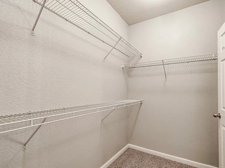Franklin Apartments — Photo 16
