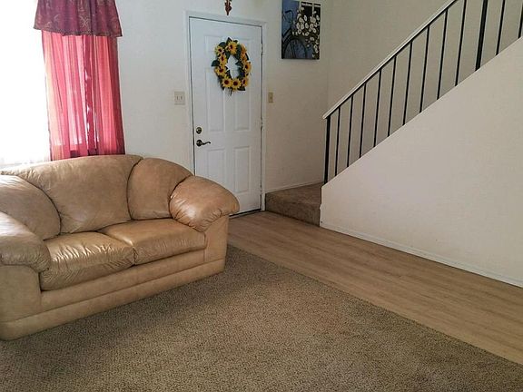 3rd image of 716 Vista Abajo Dr NE