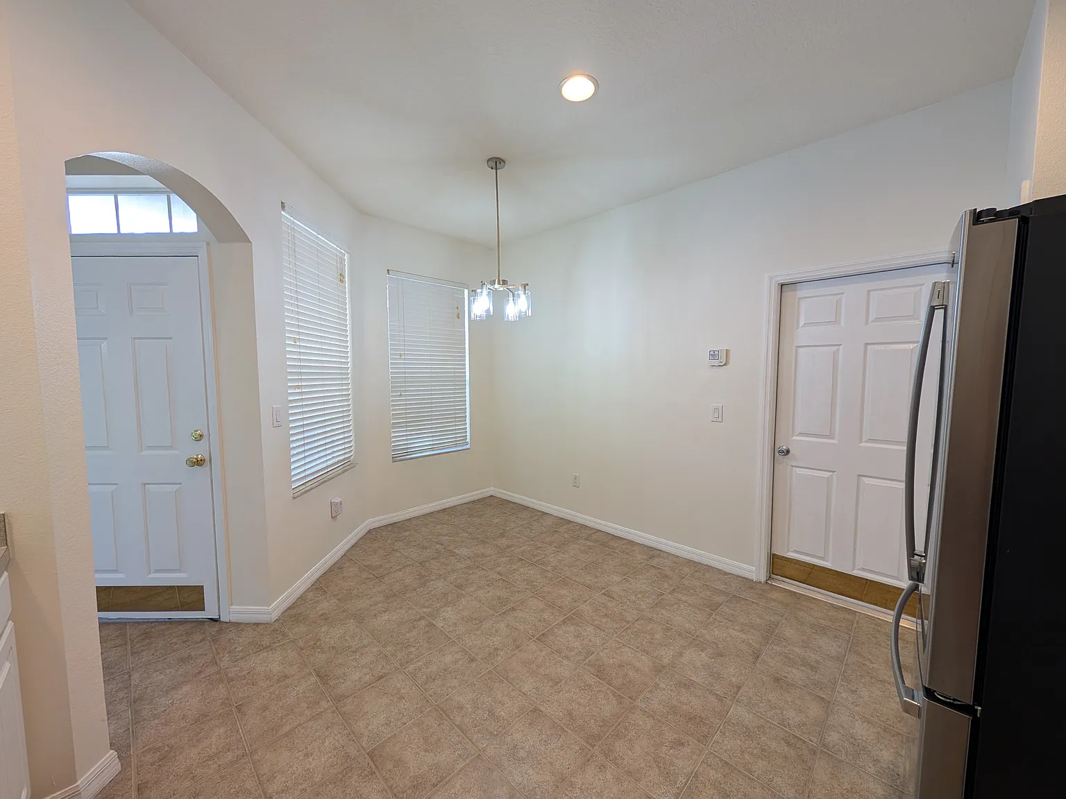 2 bed, 2.5 bath, 1657 sqft, $2,750 — Photo 4