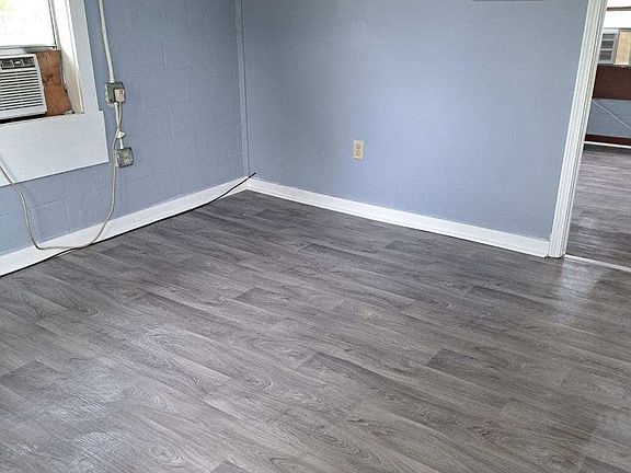 2nd image of 208 N Highway 22a #B