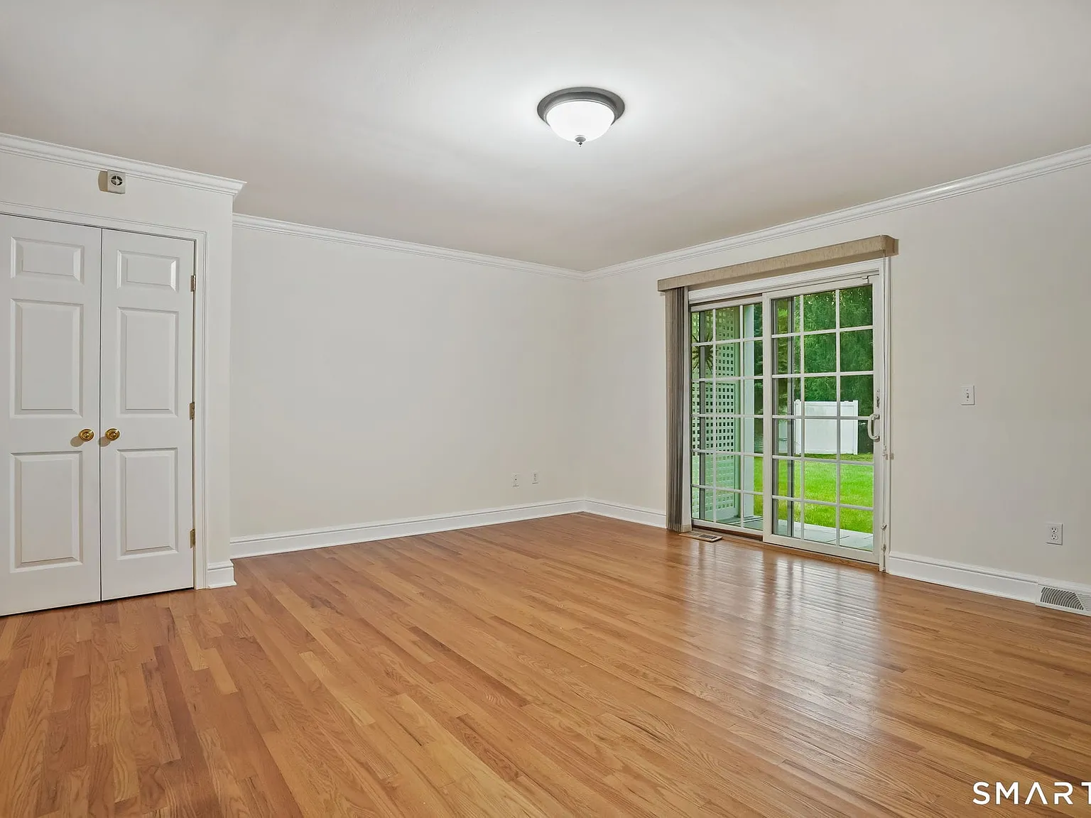1 bed, 1.5 bath, 721 sqft, $2,100 — Photo 3
