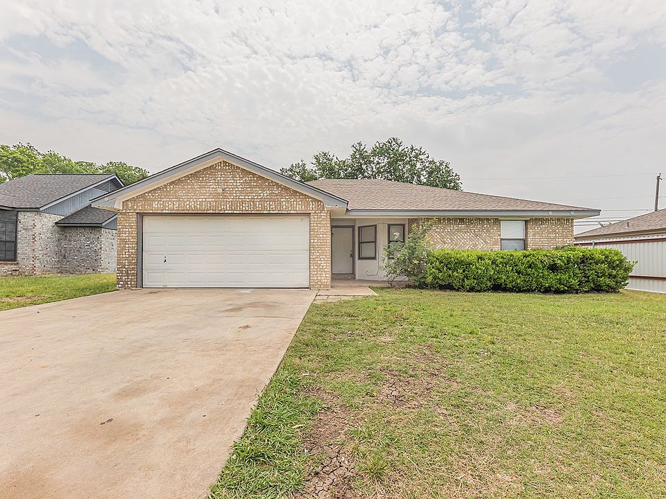 1st image of 2114 Schwertner Dr
