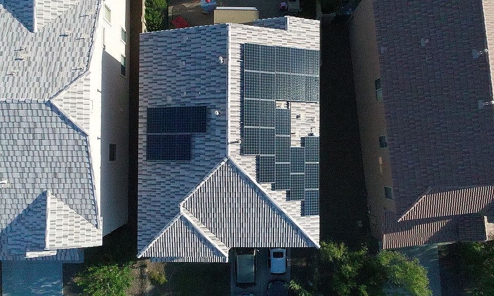 1st image of 3757 W Whitman Dr