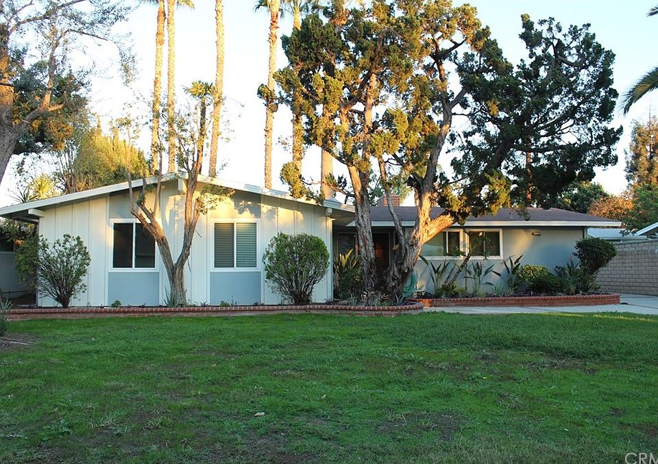 1st image of 824 S Susanna Ave