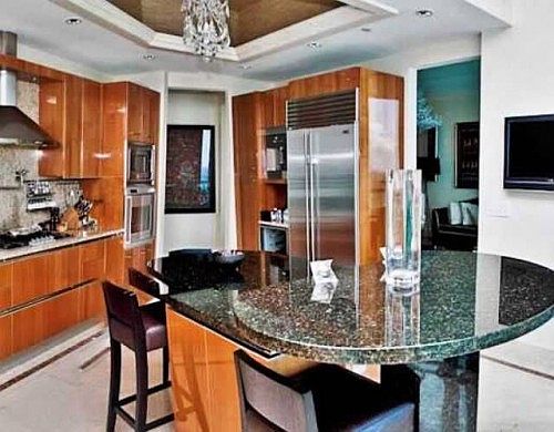4th image of 16051 Collins Ave APT 2502