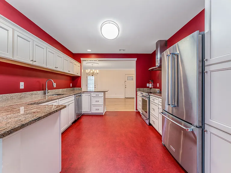 16 Main St #16C — Photo 6