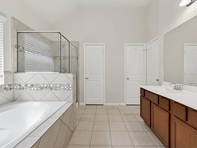 7631 Granite Terrace Ln — Photo 37