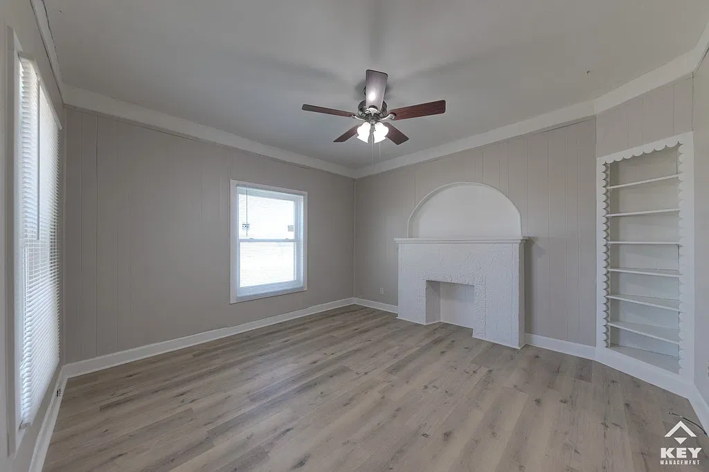 2 bed, 1.5 bath, 850 sqft, $1,145 — Photo 3