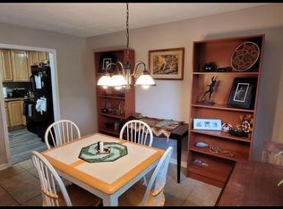 48 Sandalwood Cir, Lawrenceville, GA 30046