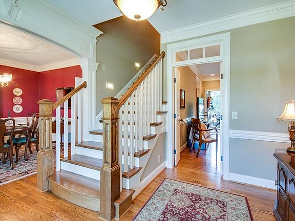 4th image of 2831 Beaulah Dr
