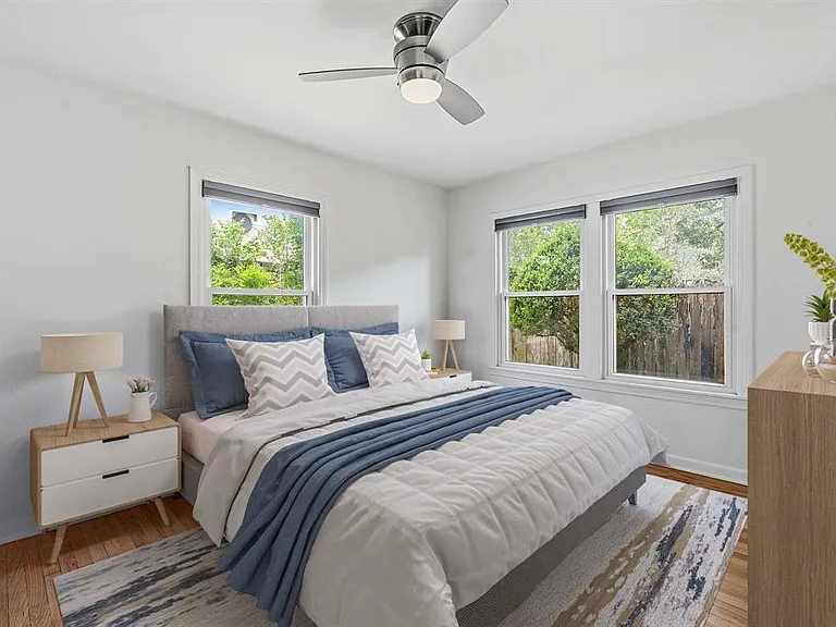 900 Stark St — Photo 19