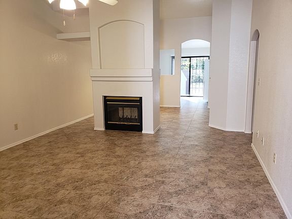 5th image of 3510 E Hampton Ave Unit 68