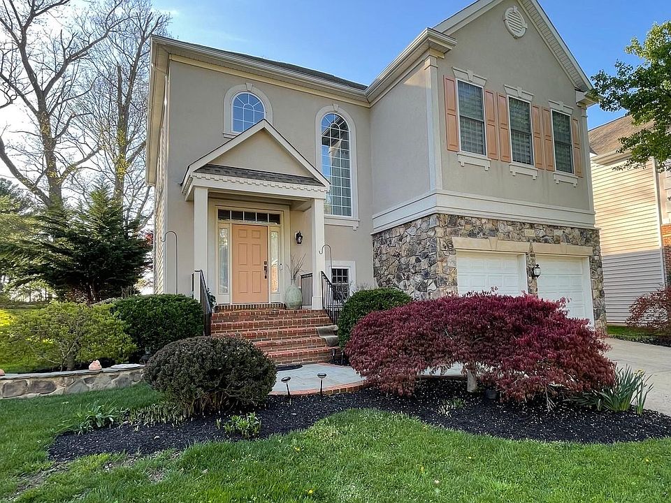 1st image of 3824 Highland Oaks Dr