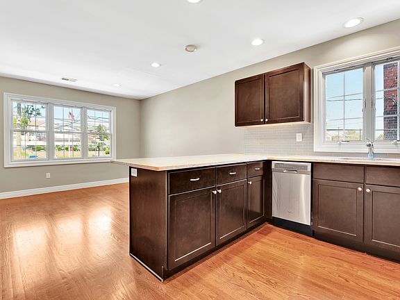 4th image of 210 Hackensack St APT C
