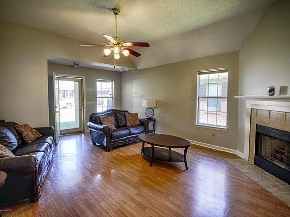 4th image of 5608 Kayla Dr