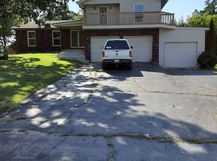 1232 Laurel Ln, Kansasville, WI 53139