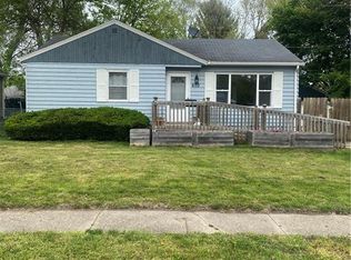 610 E Seneca Ave, Des Moines, IA 50313