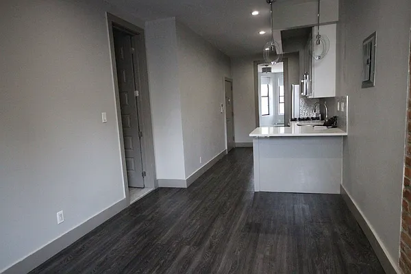 Rented by HSK Group Inc | media 21