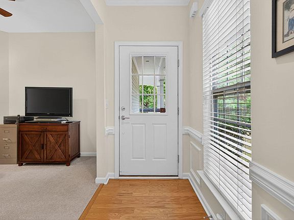 3rd image of 148 Sabiston Ct