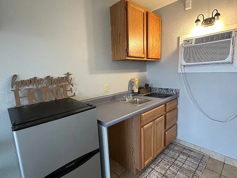 2824 North Ave — Photo 3