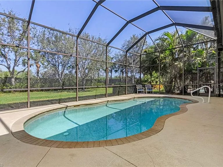 12595 Grandezza Cir — Photo 2
