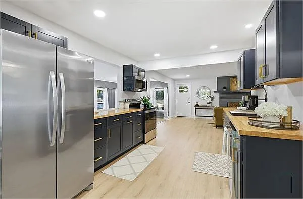1112 Guyer St — Photo 24