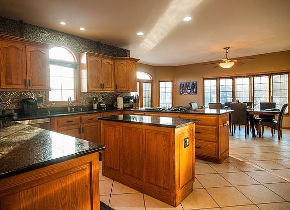 5th image of 22422 Woodland Ln