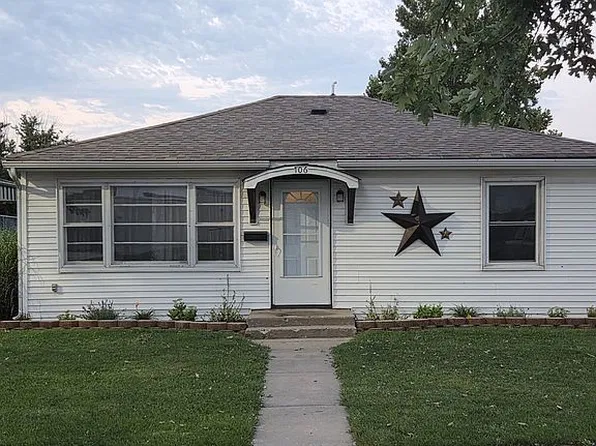 106 E Birch St, Shelbina, MO 63468