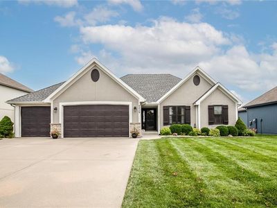 8829 N Essex Dr, Kansas City, MO, 64156