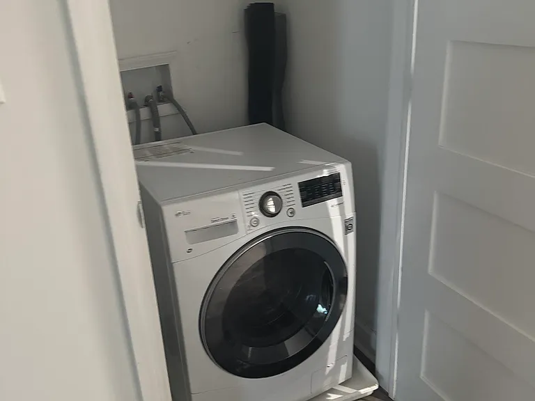 2117 N Front St #3 — Photo 5
