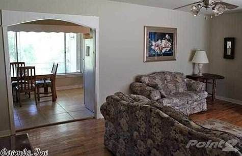 4th image of 602 Woodlawn Ave