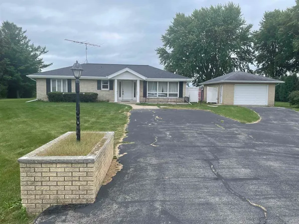 W6169 Swan Rd, Burnett, WI 53922