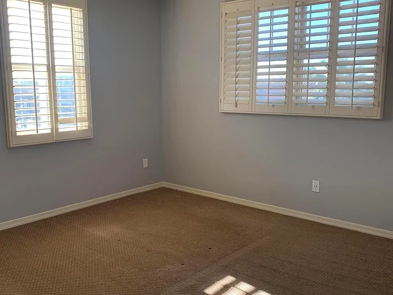 2219 E Wisteria Dr — Photo 22