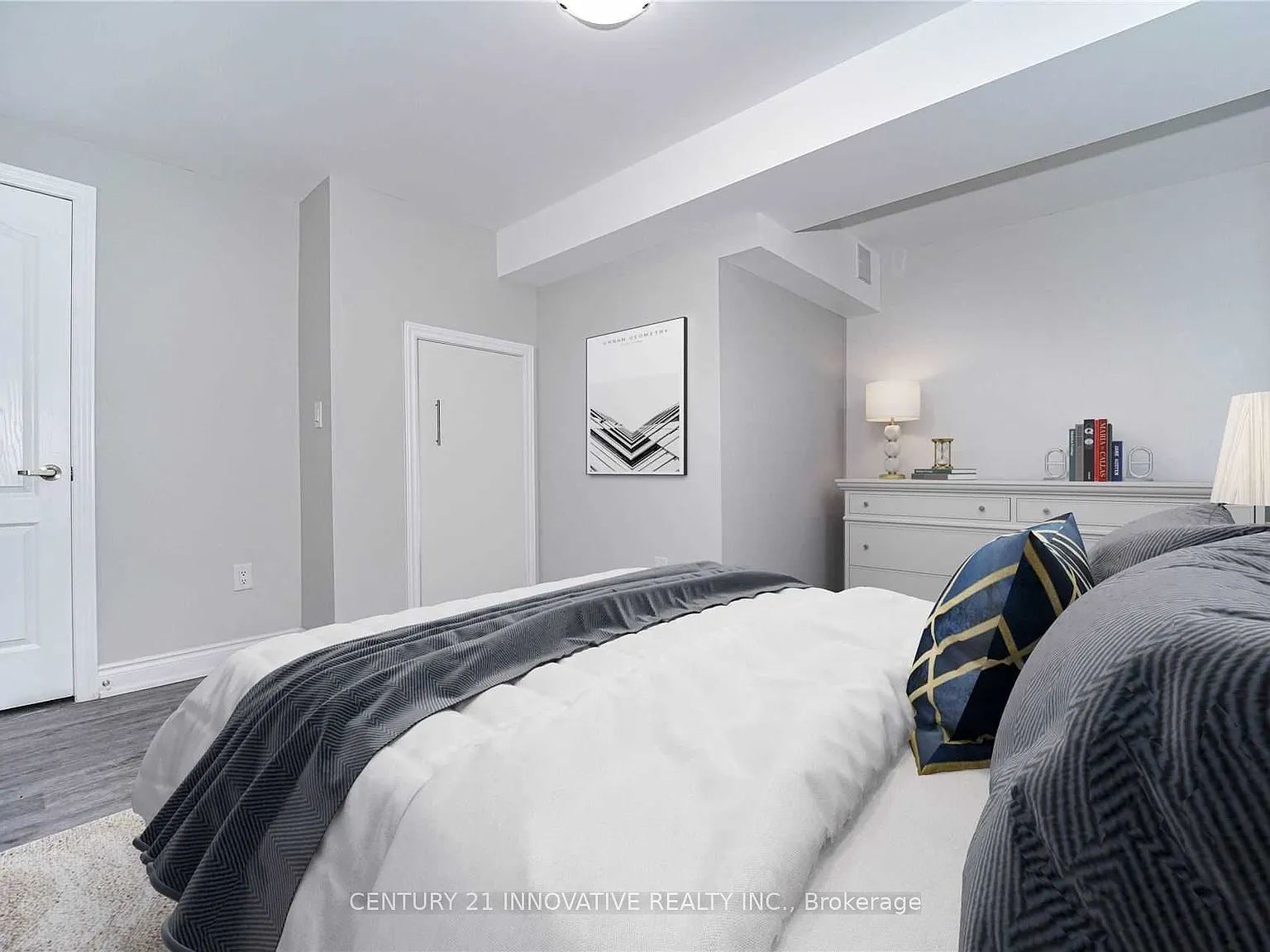 3 bed, $1,700 — Photo 4