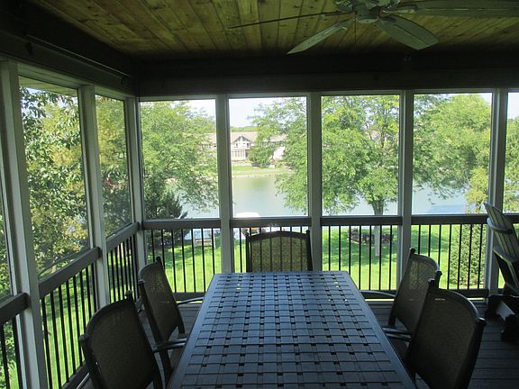 Dine outside with no bugs!