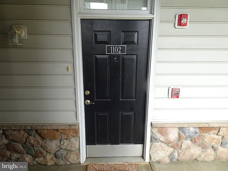 101 Colonial Downs Ct #1102 — Photo 2