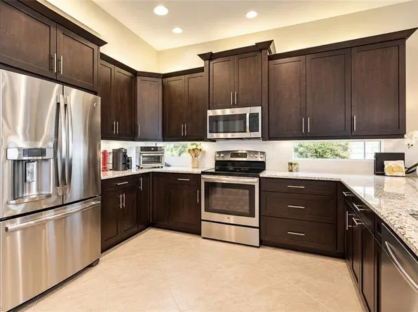 2866 Cinnamon Bay Cir, Naples, FL 34119