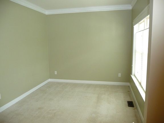 5th image of 1703 Berryman Blvd