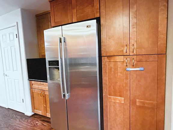 2nd image of 470 White Chapel Ave