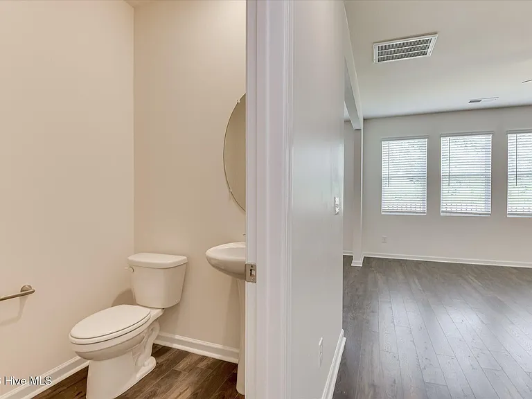 1147 Sims Dr — Photo 19
