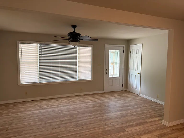 134 Hiawatha Dr — Photo 12